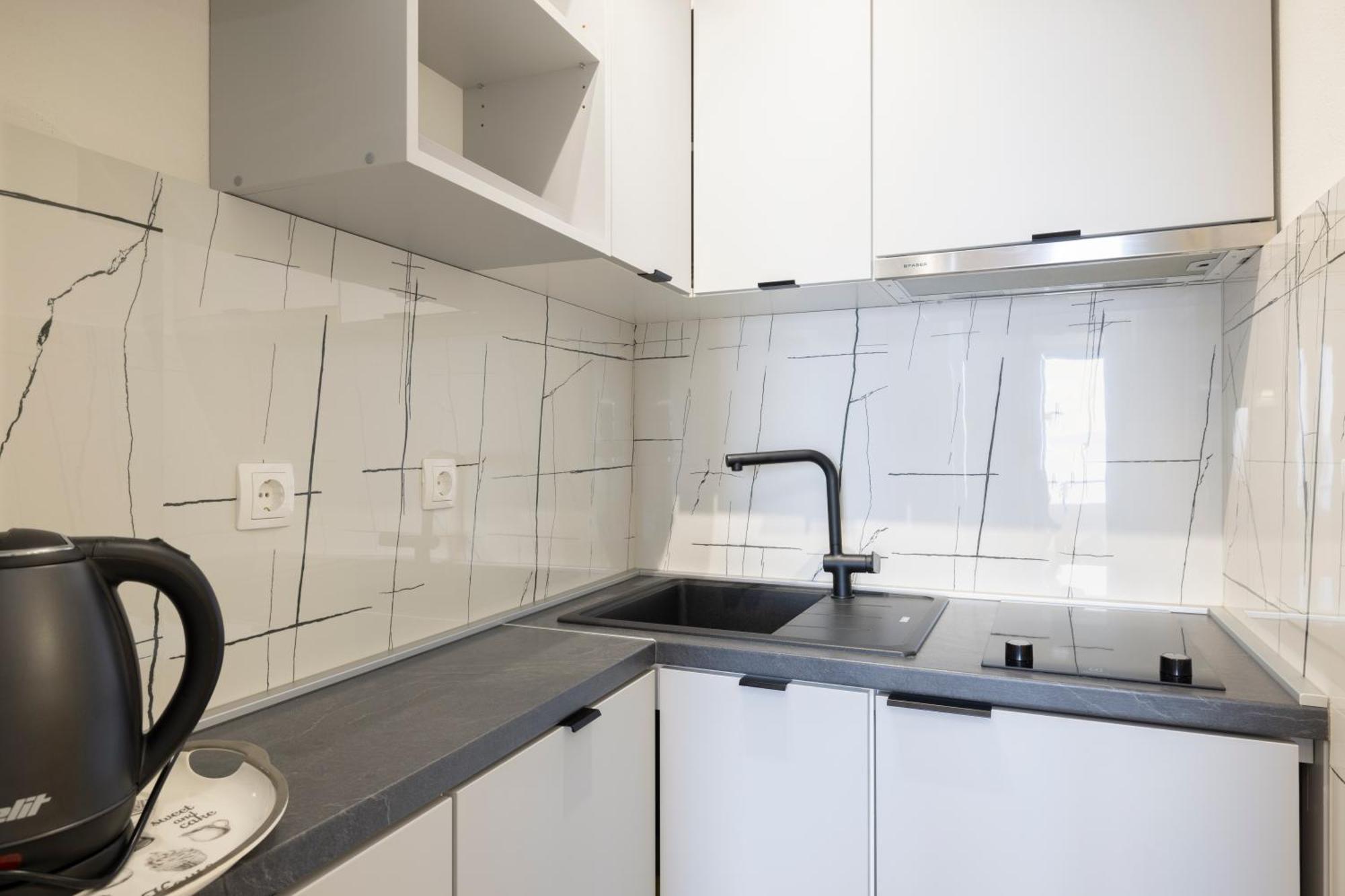 Apartmans Lale Brela Eksteriør bilde